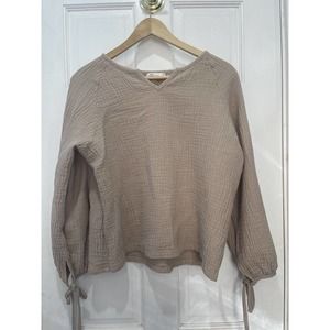 Meier.Q Tan Long Sleeve Shirt Women’s Size Small